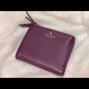 ** KATE SPADE** BURGUNDY WALLET